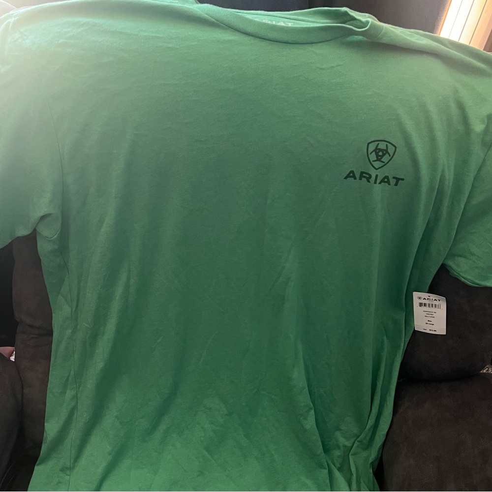 New with tags XXL Ariat shirt